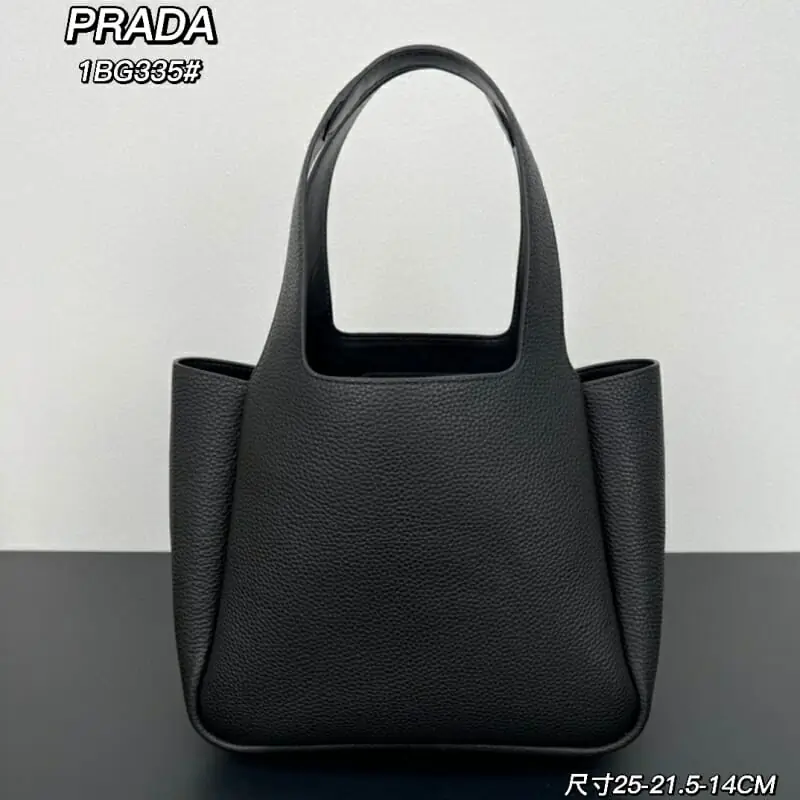 prada aaa qualite sac a main  pour femme s_122a6462